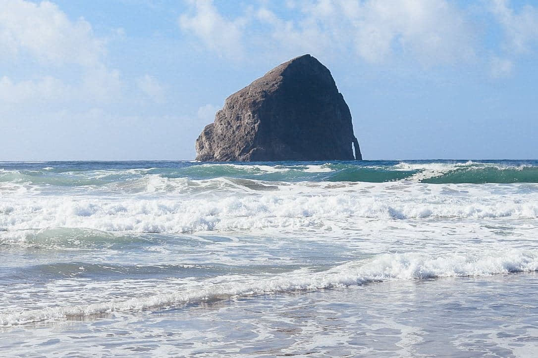 The ocean on a bright blue day at Cape Kiwanda